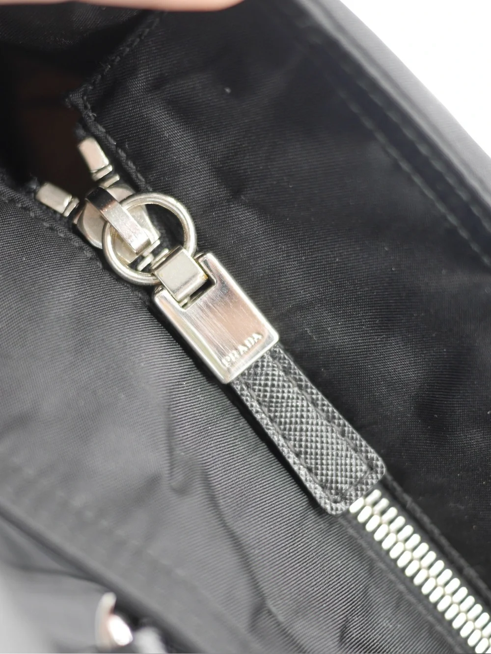🍓PRADA Nylon Tessuto Tote